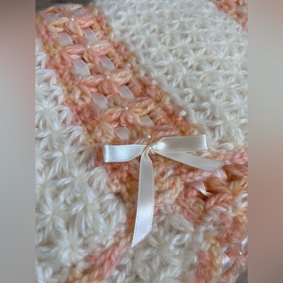 Handmade sweet Cream Peach Crochet baby Blanket ribbon bow pearl beads granny - Picture 3 of 9